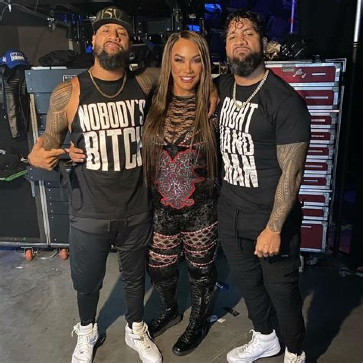 Jimmy uso Nia Jax & Jey uso Best instagram photos, Aj styles wwe, The