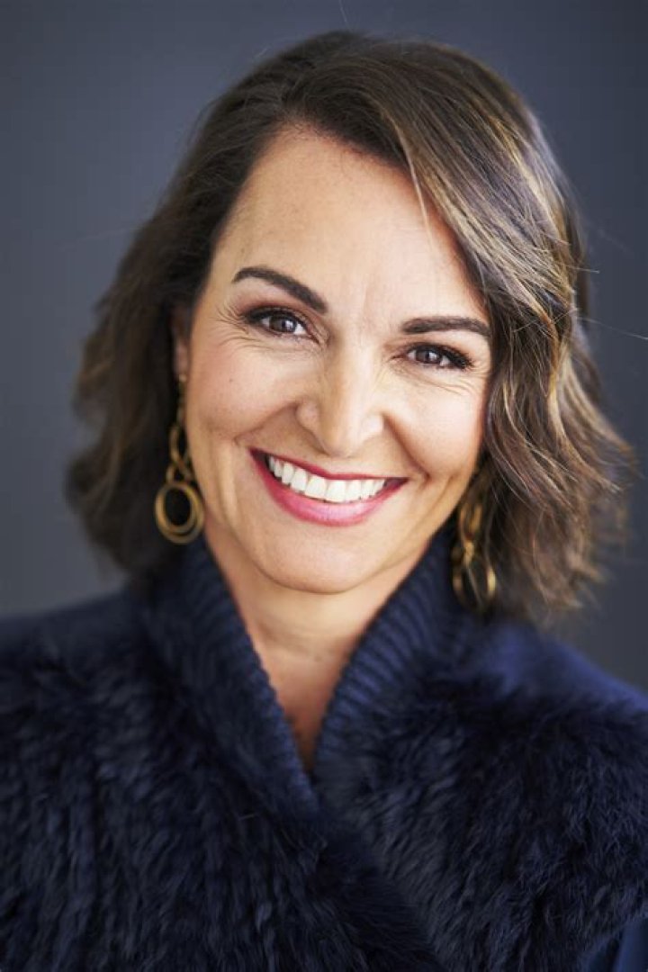Joanna McMillan Audio Books, Best Sellers, Author Bio