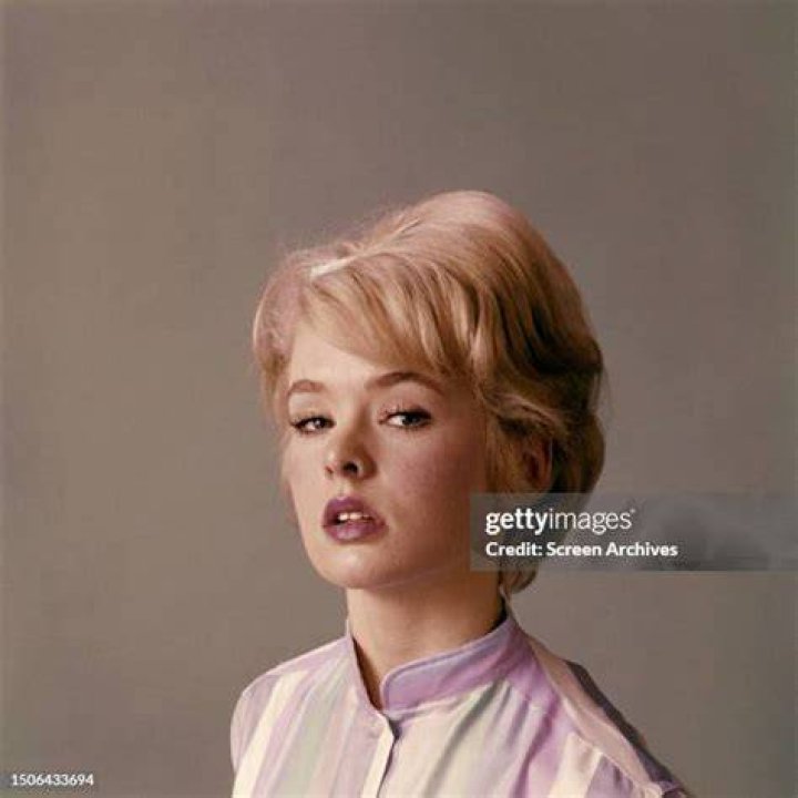 Joey Heatherton Pictures