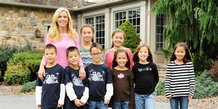 Jon & Kate Gosselin’s daughter Mady, 20, dances around in a crop top