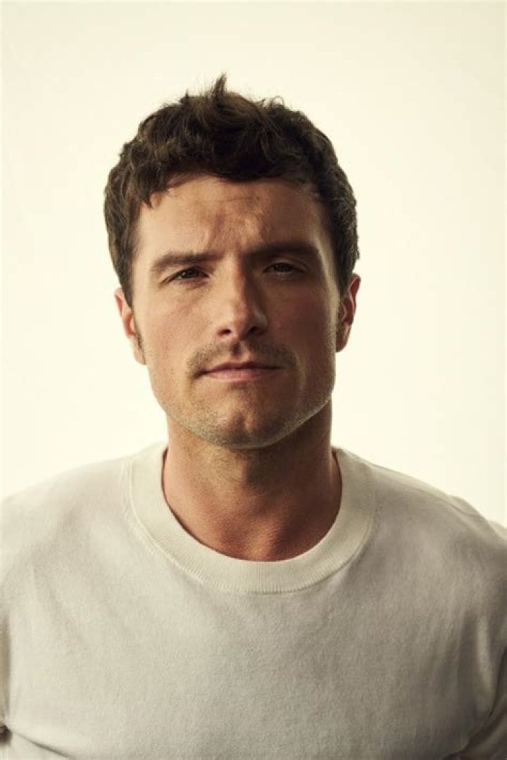 Josh Hutcherson- Bio, Age, Height, Dating, Net Worth, Ethnicity ·