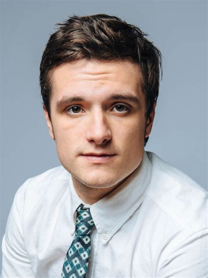 Josh Hutcherson bio, height and weight, age, career path, girlfriend