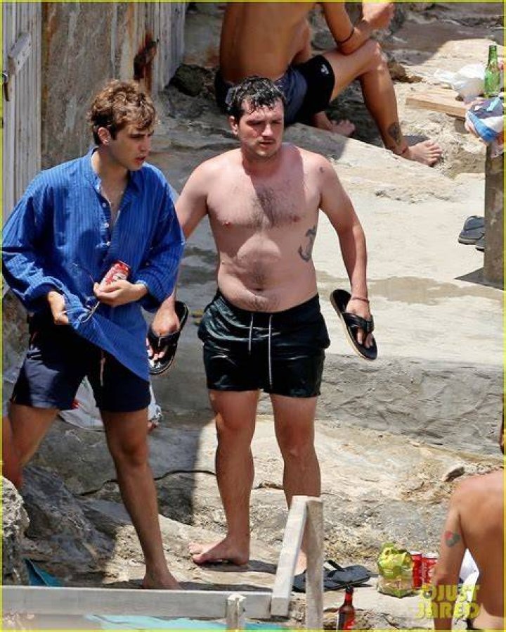 Josh Hutcherson Is He Gay? Peeta Mellark Of ‘Hunger Games’ Classifies