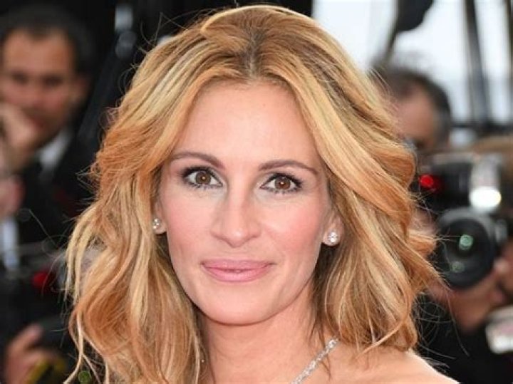 Julia Roberts Height and Weight Stats PK Baseline How Celebs Get