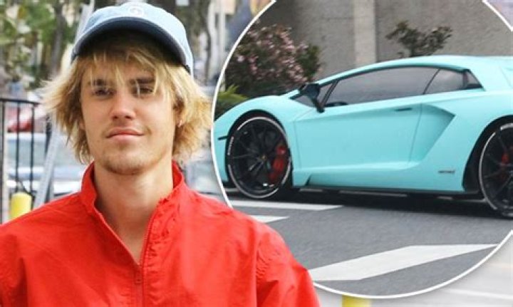 Justin Bieber involved in car accident 8 Days