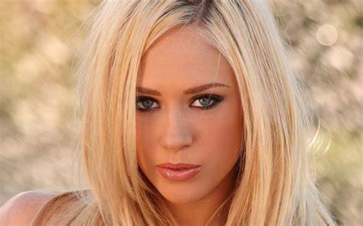 Kagney Linn Karter Wiki, Bio, Boyfriend, Instagram, Net Worth Husband