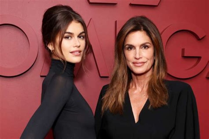 Kaia Gerber Biography, Mother – Cindy Crawford, Height, Weight And Family
