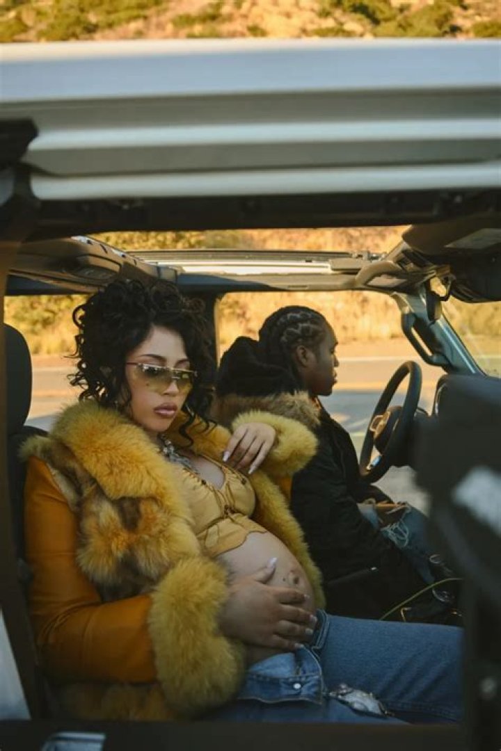 Kali Uchis Announces Pregnancy in New &ldquo;Tu Coraz&oacute;n Es Mio&hellip;&rdquo; Video Watch