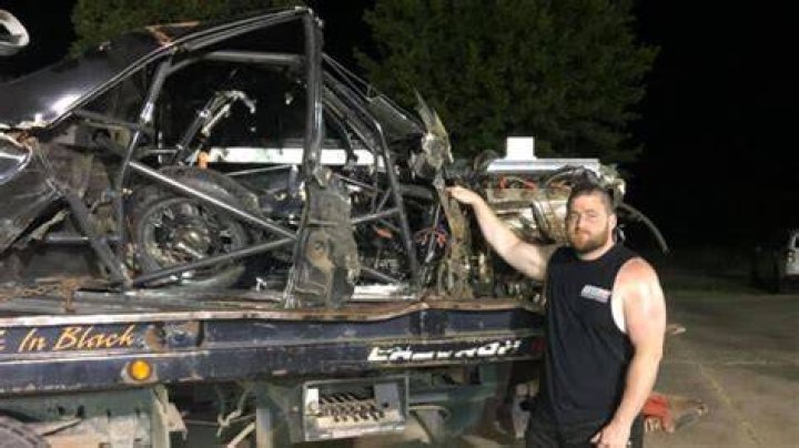 Kamikaze Chris destroys the Elco at 2020 Street Outlaws taping — The