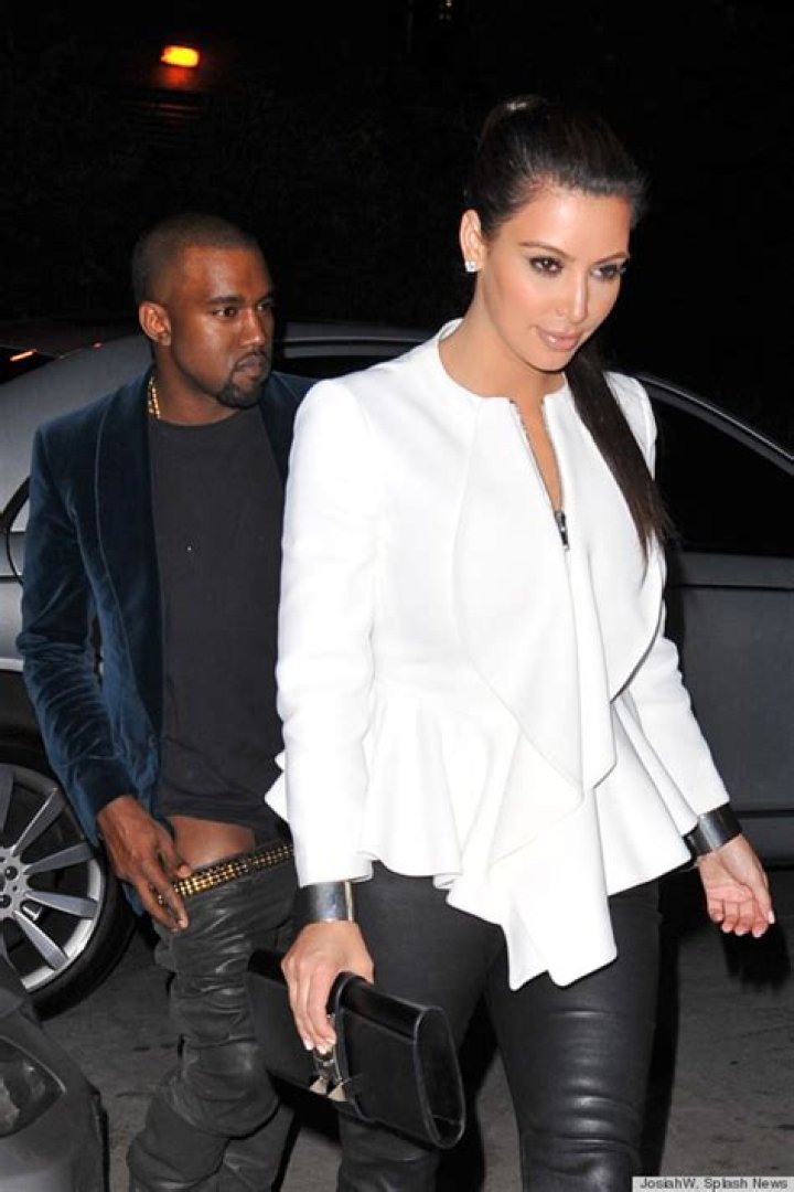 kanye west wardrobe malfunction