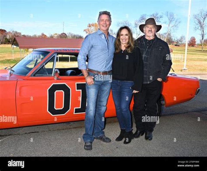 Kathy Wopat (Tom Wopat's Wife) Bio, Wiki, Age, Job, Children, Husband, and Net Worth
