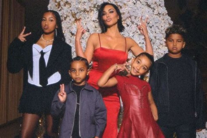 Kim Kardashian Takes Her Family to Kanye West's Fashion Show Picture