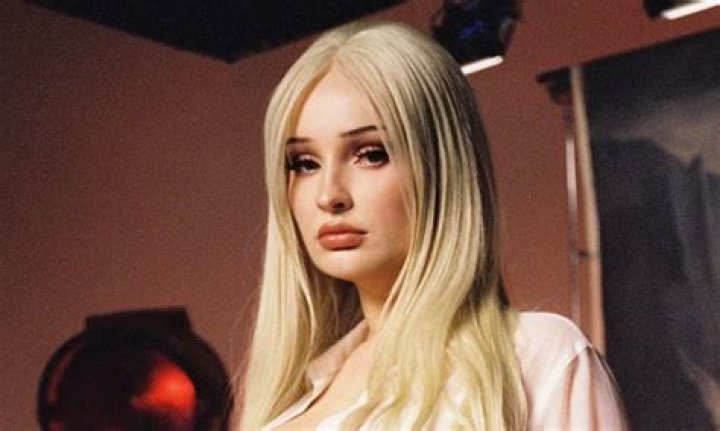 Kim Petras During Transition Hot Sex Picture