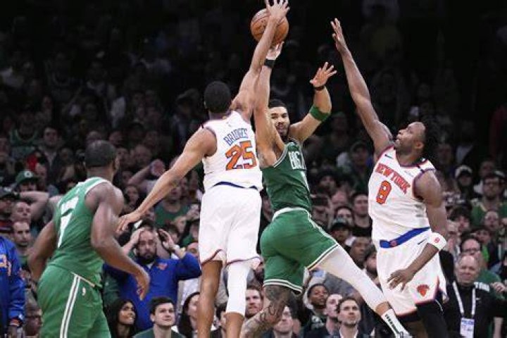 Knicks try again with Ryan Arcidiacono, sign guard to 10day deal