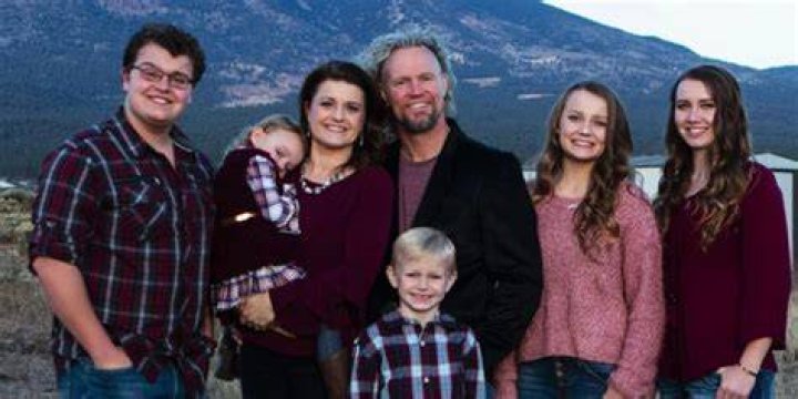 Kody Browns four Sister Wives each have their own house in Flagstaff Mon 29 November 2021 17 |