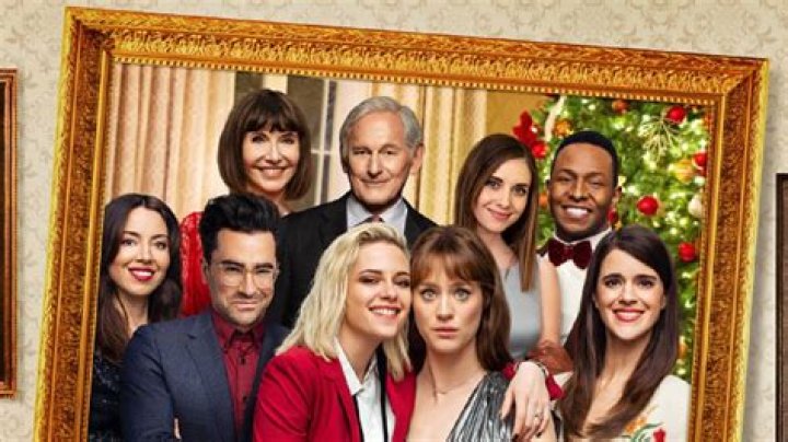Kristen Stewart and Mackenzie Davis 'It's a gay Christmas movie. That