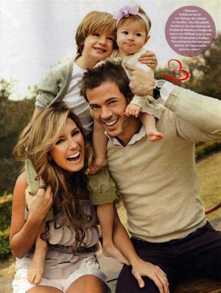 La familia de William Levy y Elizabeth Gutierrez William Levy y