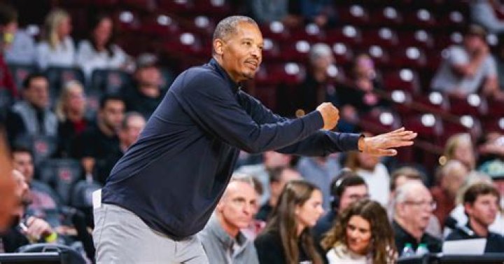 Lamont Paris uses coaching experience to prepare for first year at