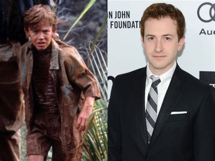 Laura Dern & Joseph Mazzello Have 'Jurassic Park' Reunion At The 2019