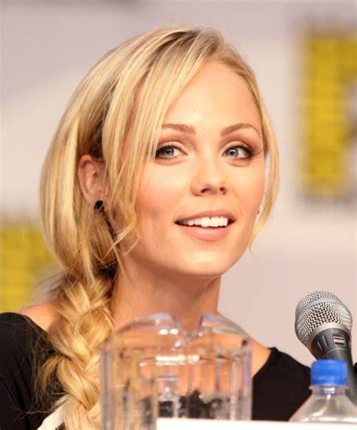 Laura Vandervoort Net Worth, Bio, Age, Height, Wiki, Boyfriend, Family