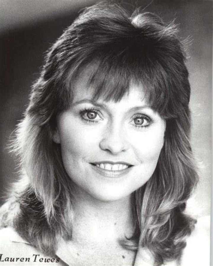 Lauren Tewes Biography Facts, Childhood, Family Life & Achievements