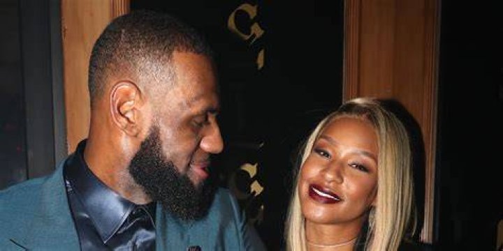 LeBron and Savannah James Celebrate Their Ninth Wedding Anniversary