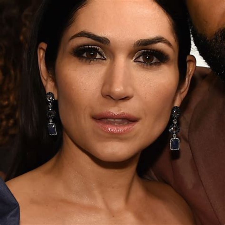 Lela Loren LLERO