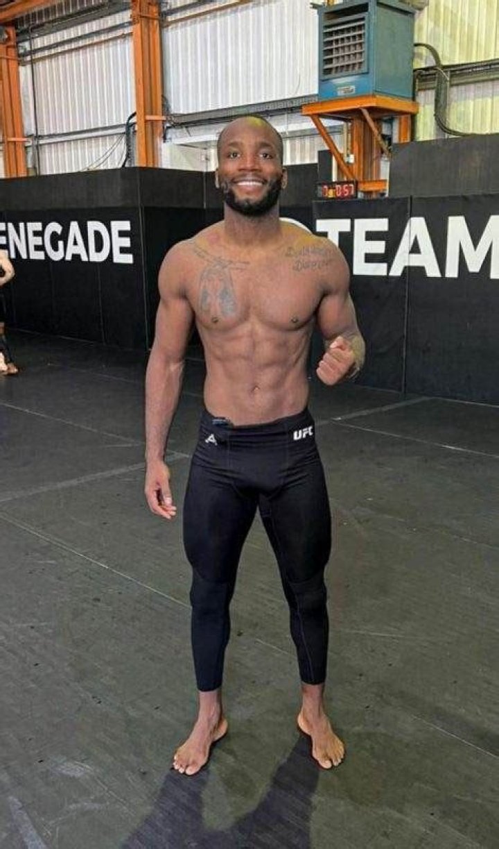 Leon Edwards Physique Health Yogi