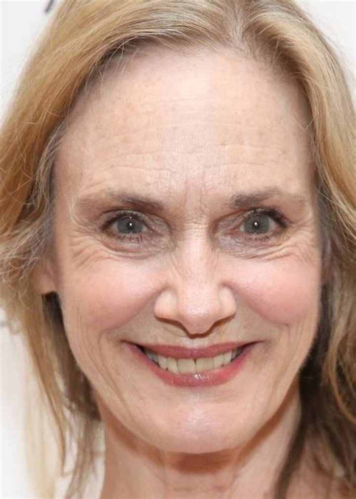 Lisa Emery Height, Weight, Age, Body Statistics Healthy Celeb