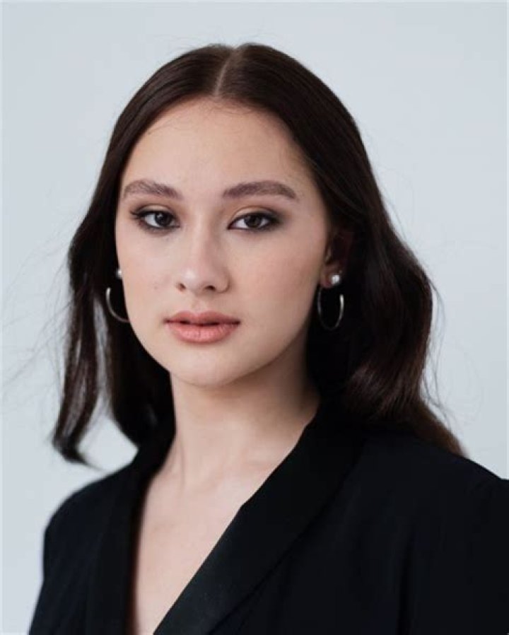 Lola Tung Bio, Age, Height, Family, Boyfriend, Career and Net Worth