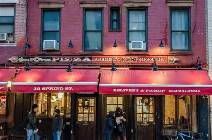 Lombardi`s Pizza at Spring Street, Manhattan. America`s First Pizzeria