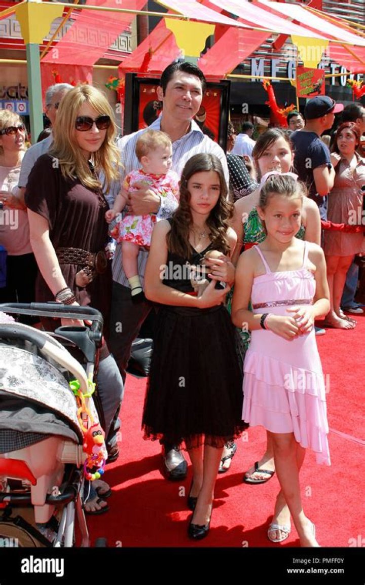 Lou diamond phillips and family hires stock photography and images Alamy