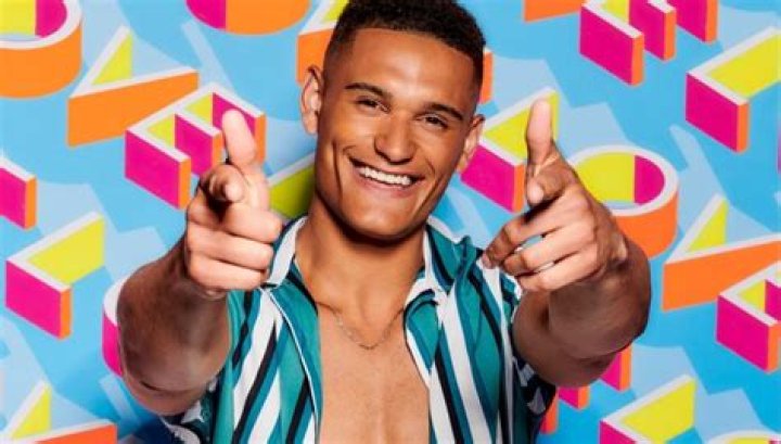 Love Island: SR5 on ITV2. Pictured: Molly-Mae