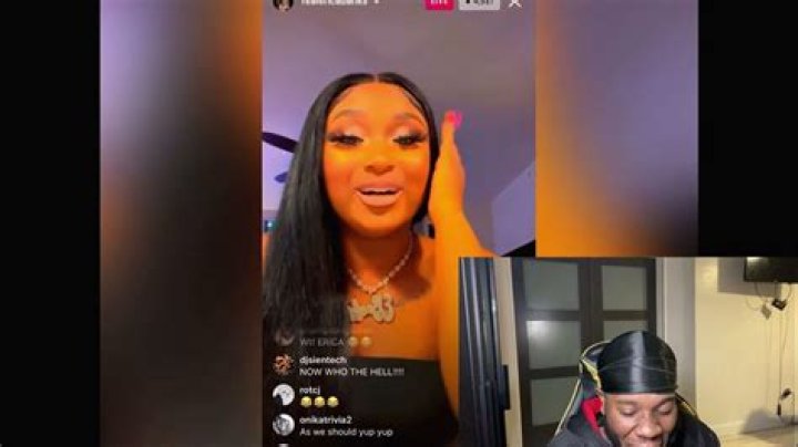 Lovely Peaches Shows her Kitty To NicoleTV on Instagram Live! YouTube