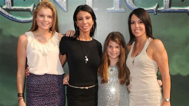 &lsquo;RHOC&rsquo; Alum Heather Dubrow&rsquo;s Daughter Max, 16, Comes Out as Bisexual