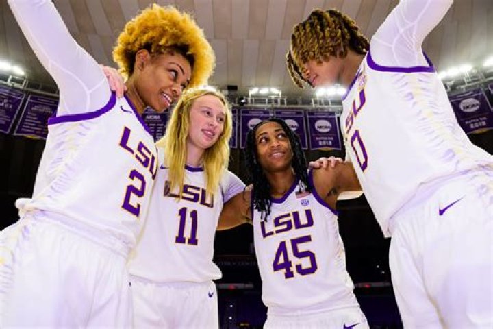 LSU Women's Basketball Coach Kim Mulkey Wears Wild Courtside Outfits