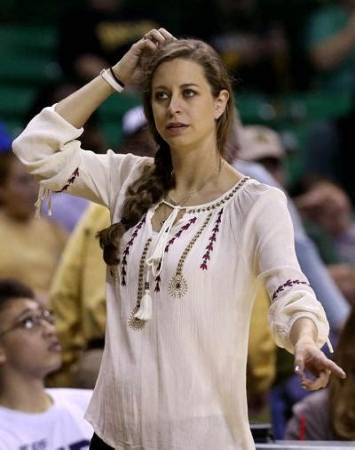 Makenzie Fuller, mom Mulkey share pregnancy news on social media