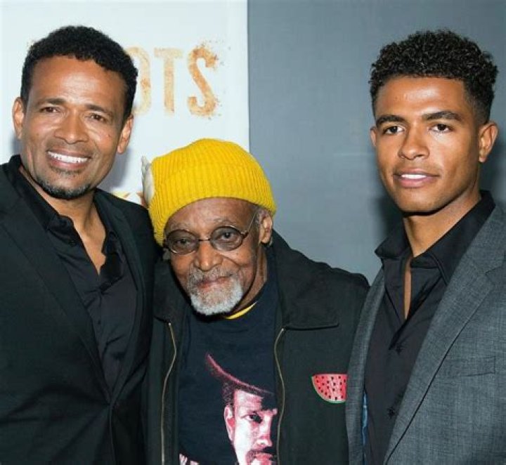 Mandela Van Peebles Height, Weight, Age, Girlfriend, Family, Biography
