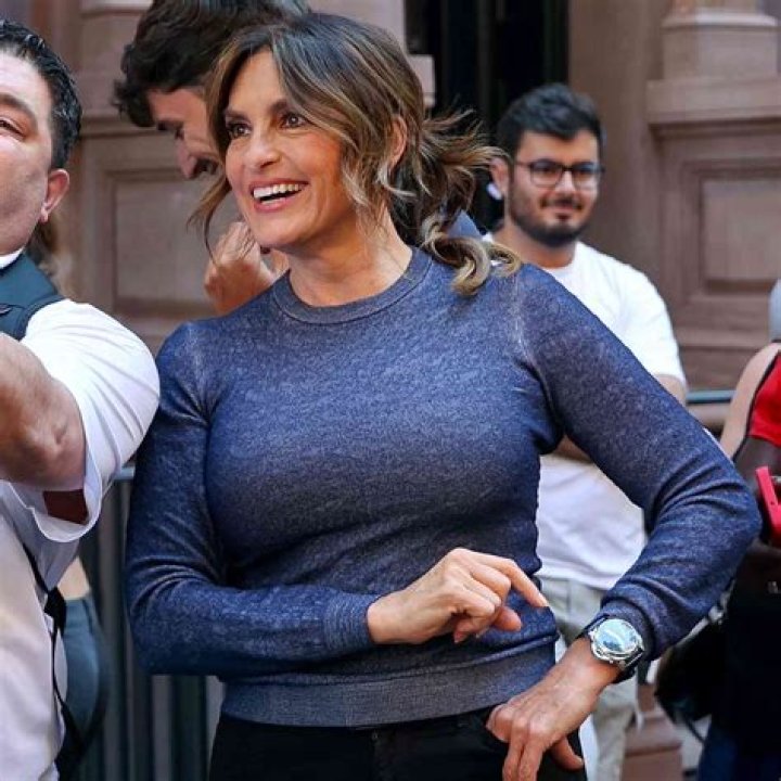 Mariska Hargitay Body Measurement, Bikini, Bra Sizes, Height, Weight