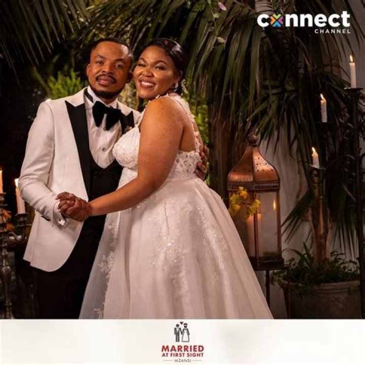 Married, Carmelo-maika