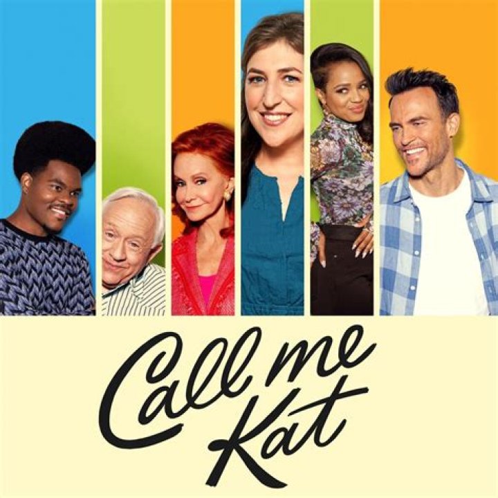 Max's Ex-Girlfriend Returns in 'Call Me Kat' Details (EXCLUSIVE CLIP) ·