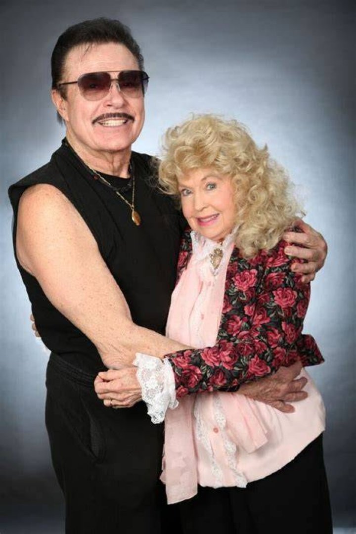 MAX BAER, JR The beverly hillbillies, Max baer jr, Max baer