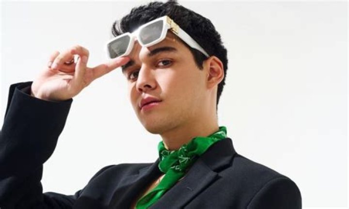 Maxime Bouttier Parents, Wife, Net Worth Girlfriend, Age