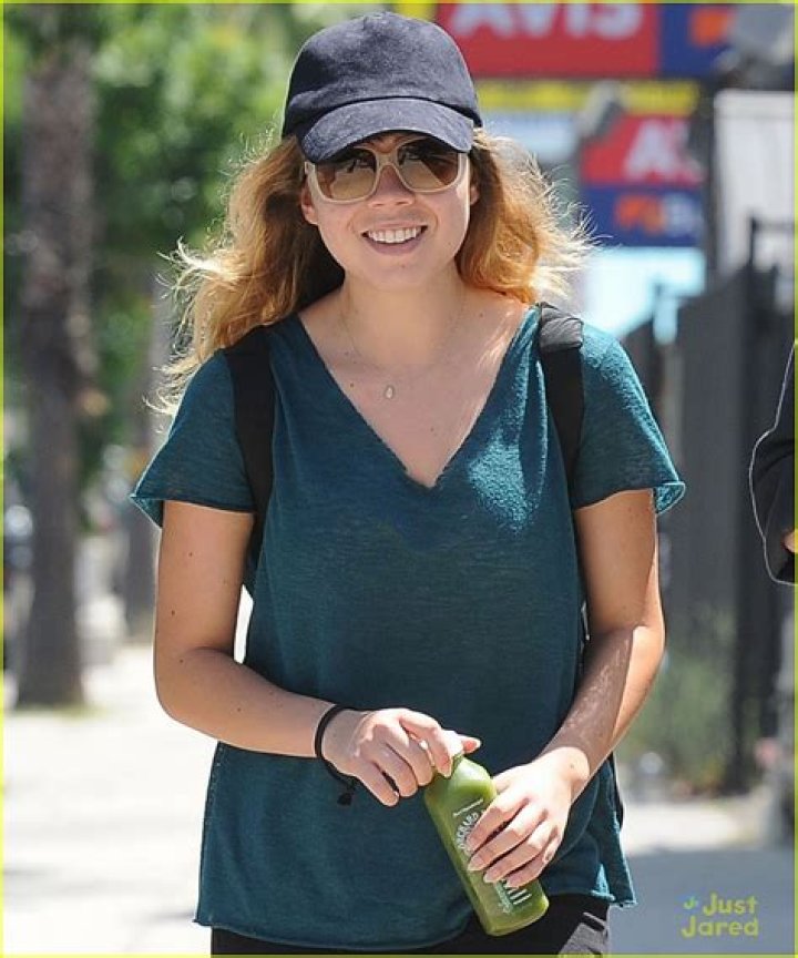 McCurdy Spends Time With 'Between' CoStar Jesse Carere