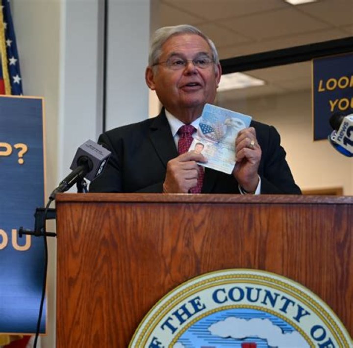 Meet Bob Menendez Wife Nadine Arslanian Bio, Wiki, Age Gap, Career
