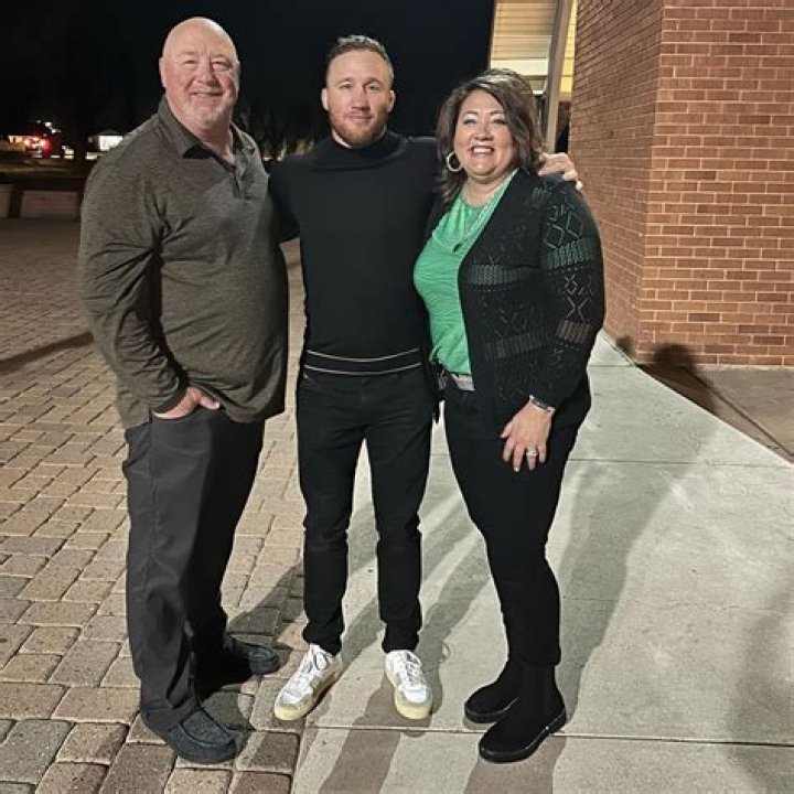 Meet Carolina and John Ray Gaethje