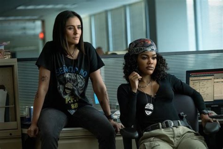 Meet Zi&oacute;n Moreno, the trans Latina star in 'Control Z' Al D&iacute;a News