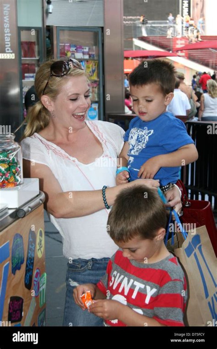 Melissa Joan Hart and Mason out and about in Los Angeles