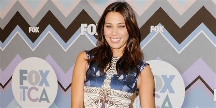 Michaela Conlin Net Worth Net Worth Lists