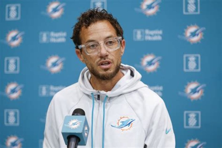 Mike McDaniel Has Brutally Honest Admission On Facing 49ers The Spun